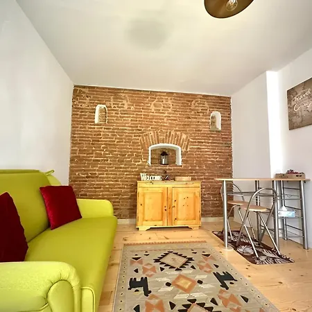 Apartment Cozy Retreat - *